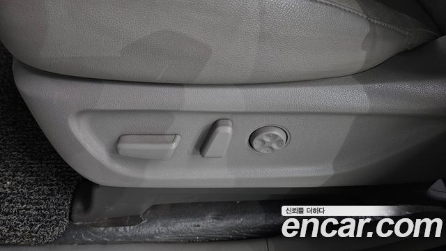 Kia Carnival 9-Seater Noblesse Special 2019 — фото 33