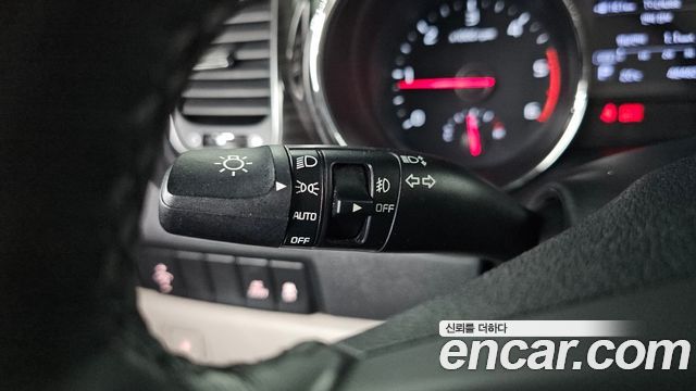 Kia Carnival 9-Seater Noblesse Special 2019 — фото 34