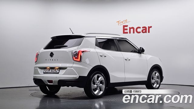 KG Mobility (SsangYong) Tivoli LX 2WD DLX 2015 — фото 2