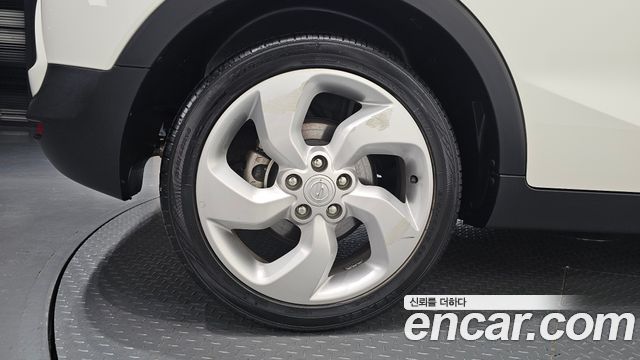 KG Mobility (SsangYong) Tivoli LX 2WD DLX 2015 — фото 5