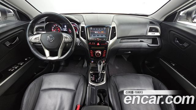 KG Mobility (SsangYong) Tivoli LX 2WD DLX 2015 — фото 7