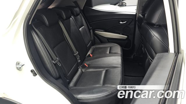 KG Mobility (SsangYong) Tivoli LX 2WD DLX 2015 — фото 11