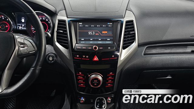 KG Mobility (SsangYong) Tivoli LX 2WD DLX 2015 — фото 14