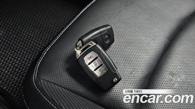 KG Mobility (SsangYong) Tivoli LX 2WD DLX 2015 — фото 17
