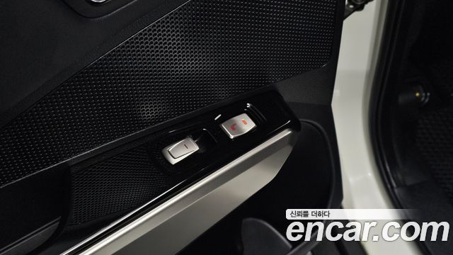 KG Mobility (SsangYong) Tivoli LX 2WD DLX 2015 — фото 19