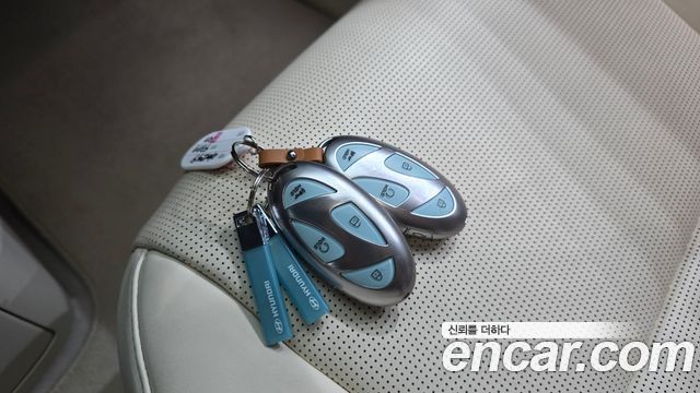 Hyundai Ioniq 9 Performance Type AWD 6-Seater Calligraphy 2025 — фото 17