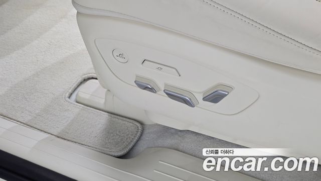 Hyundai Ioniq 9 Performance Type AWD 6-Seater Calligraphy 2025 — фото 37