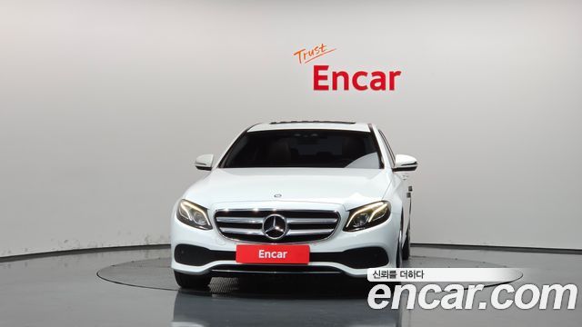 Mercedes-Benz E-Class (W213) E220d Avantgarde 2017 — фото 3