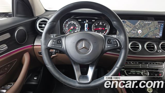 Mercedes-Benz E-Class (W213) E220d Avantgarde 2017 — фото 14