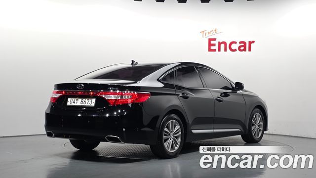 Hyundai Grandeur (HG) HG240 Modern 2015 — фото 2