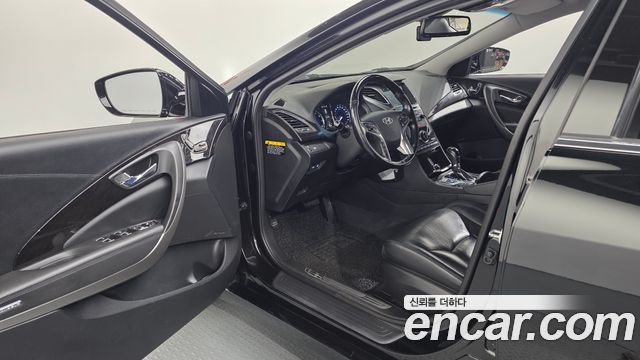 Hyundai Grandeur (HG) HG240 Modern 2015 — фото 10