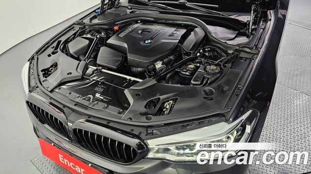 BMW 5 Series (G30) 530i xDrive M Sport Package Plus 2017 — фото 6