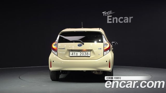 Toyota Prius C 1.5 2019 — фото 4