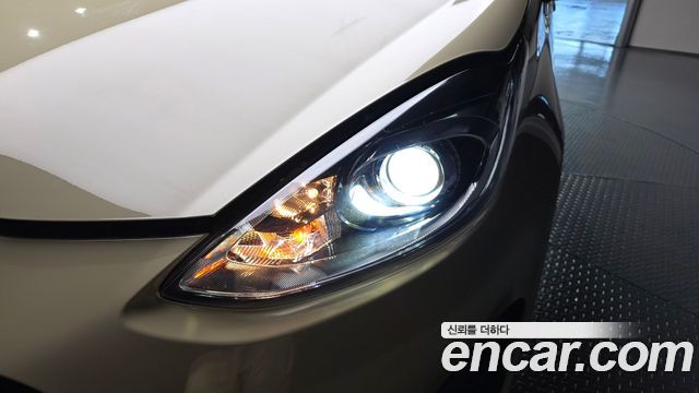 Toyota Prius C 1.5 2019 — фото 22