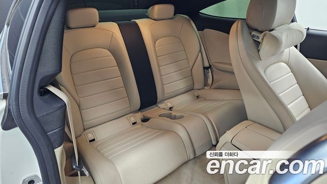Mercedes-Benz C-Class (W205) C200 Coupe 2016 — фото 16