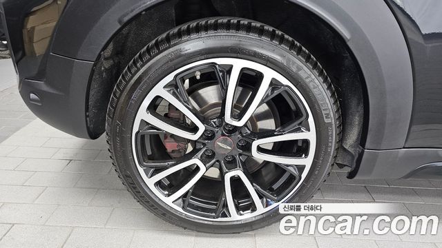 MINI Cooper S Countryman JCW Launch Pack 2nd Gen 2023 — фото 5