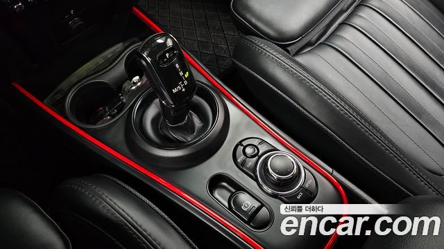 MINI Cooper S Countryman JCW Launch Pack 2nd Gen 2023 — фото 9