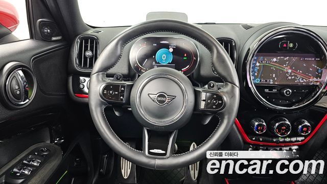 MINI Cooper S Countryman JCW Launch Pack 2nd Gen 2023 — фото 13