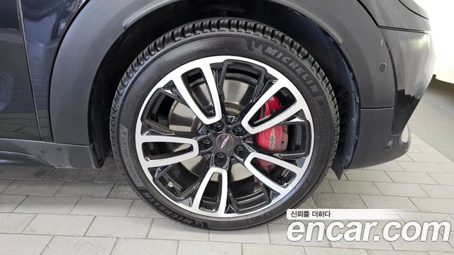 MINI Cooper S Countryman JCW Launch Pack 2nd Gen 2023 — фото 21