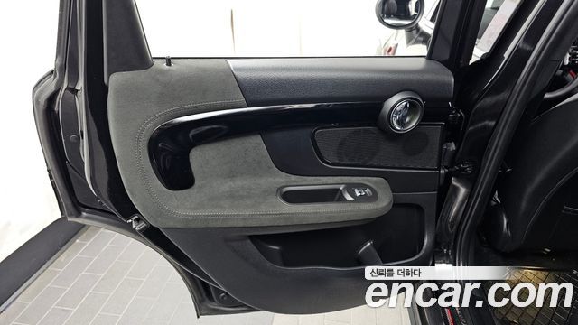 MINI Cooper S Countryman JCW Launch Pack 2nd Gen 2023 — фото 25