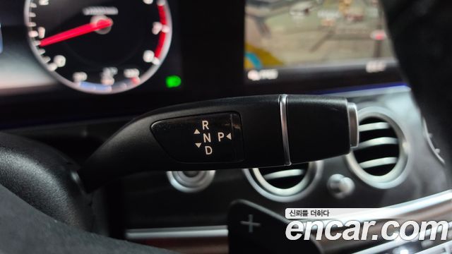 Mercedes-Benz E-Class (W213) E300 4MATIC Avnatgarde 2019 — фото 9