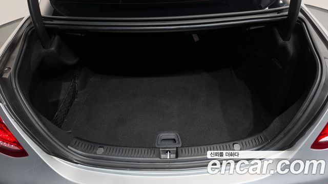 Mercedes-Benz E-Class (W213) E300 4MATIC Avnatgarde 2019 — фото 20