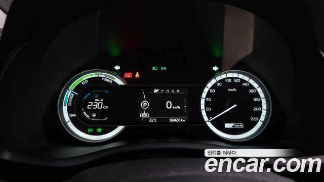 Kia Niro Prestige 2018 — фото 8