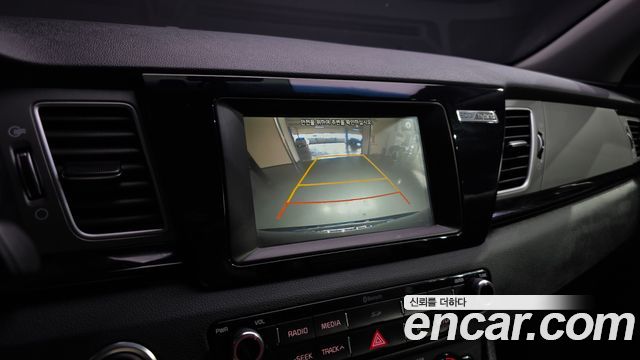 Kia Niro Prestige 2018 — фото 19
