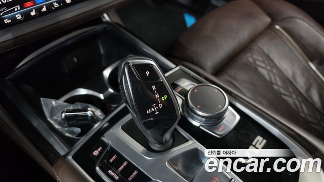 BMW 7 Series (G11) M760Li xDrive 2018 — фото 9