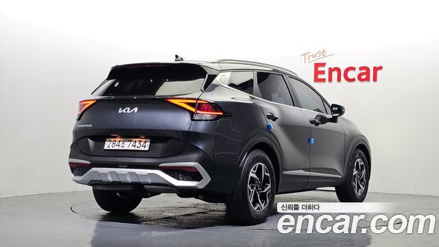 Kia Sportage (V) Diesel 2.0 2WD Prestige 2022 — фото 2