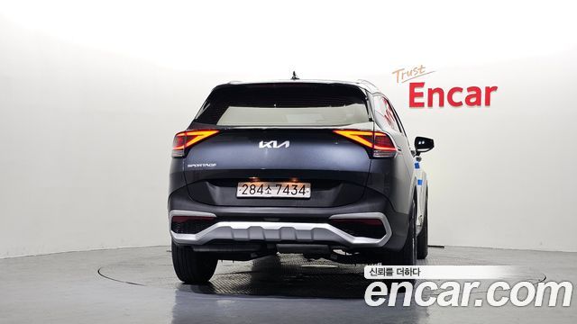 Kia Sportage (V) Diesel 2.0 2WD Prestige 2022 — фото 4