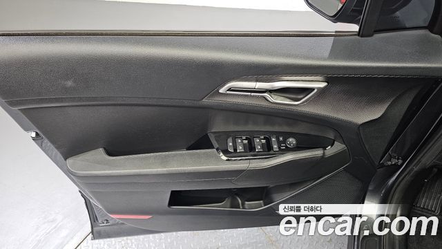 Kia Sportage (V) Diesel 2.0 2WD Prestige 2022 — фото 24