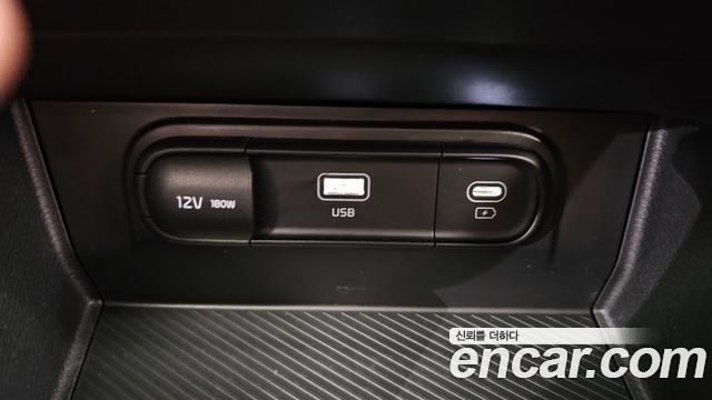 Kia Sportage (V) Diesel 2.0 2WD Prestige 2022 — фото 27