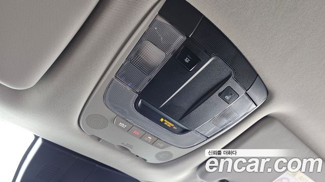 Kia Sportage (V) Diesel 2.0 2WD Prestige 2022 — фото 29
