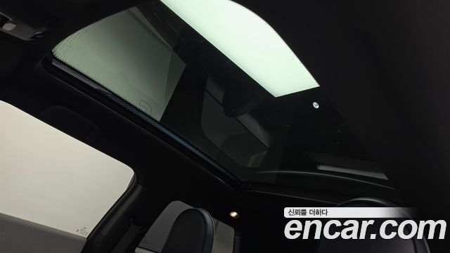 MINI Cooper Electric (IV) SE Favoured 2024 — фото 17