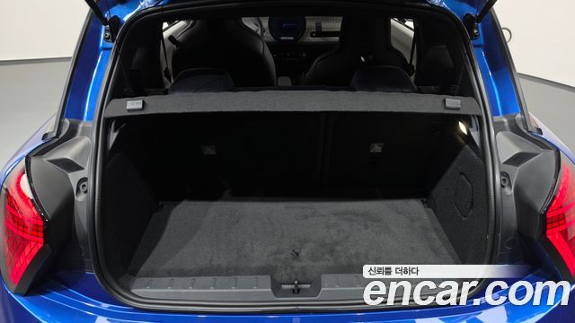 MINI Cooper Electric (IV) SE Favoured 2024 — фото 18