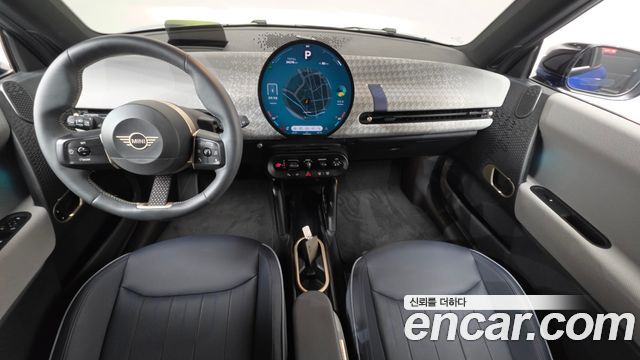 MINI Cooper Electric (IV) SE Favoured 2024 — фото 20