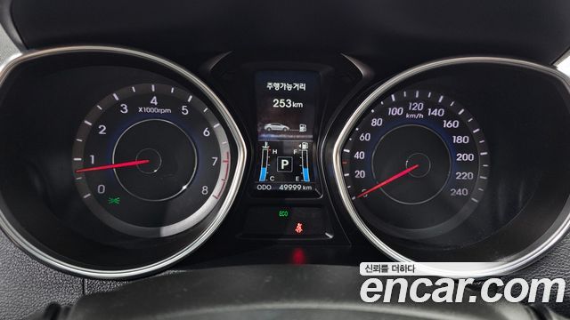 Hyundai Avante 1.6 GDi 10 Million Limited Standard 2015 — фото 8