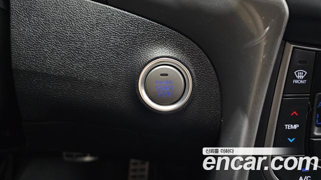 Hyundai Avante 1.6 GDi 10 Million Limited Standard 2015 — фото 30
