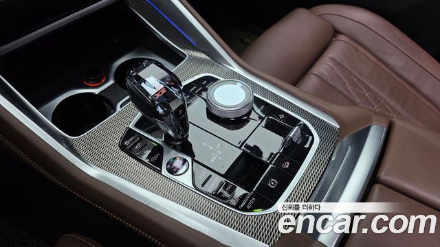 BMW X6 (G06) xDrive40i M Sport 2023 — фото 9