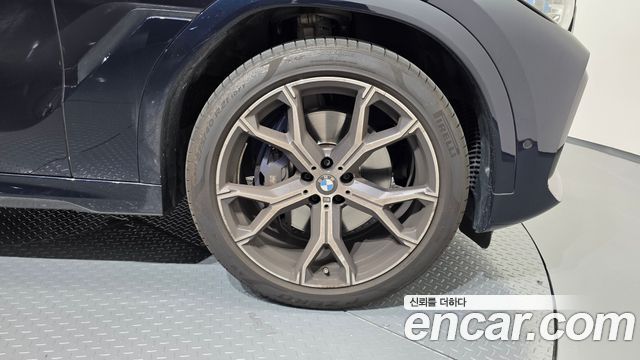 BMW X6 (G06) xDrive40i M Sport 2023 — фото 21