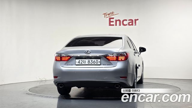 Lexus ES350 Supreme XV60 2014 — фото 4