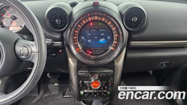 MINI Cooper D Countryman ALL4 1st 2016 — фото 17