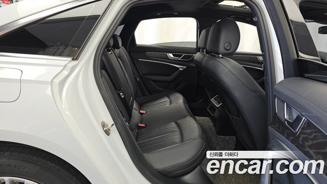 Audi A6 (C8) 45 TFSI Premium 2020 — фото 12