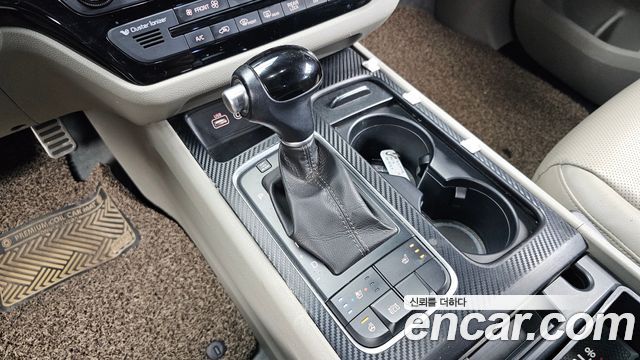 Kia Carnival 9-seater Luxury 2015 — фото 9