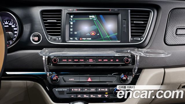 Kia Carnival 9-seater Luxury 2015 — фото 14
