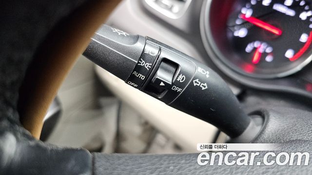 Kia Carnival 9-seater Luxury 2015 — фото 31