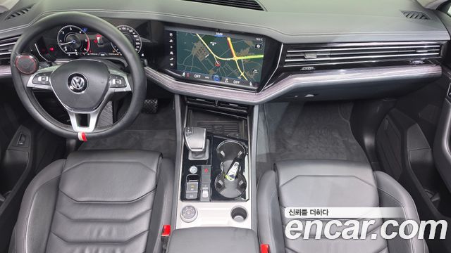 Volkswagen Touareg (III) 3.0 TDI Premium 2020 — фото 7