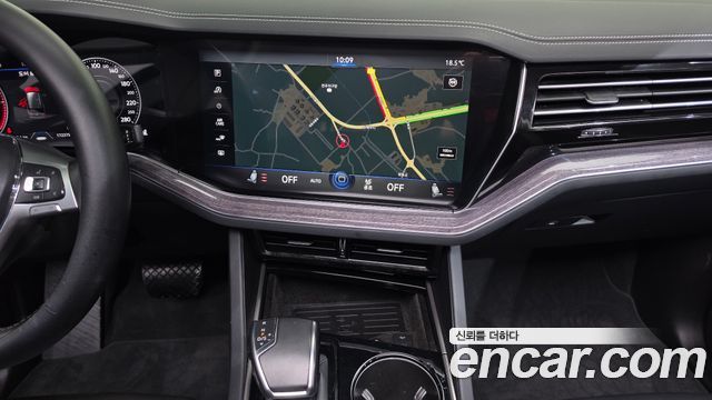 Volkswagen Touareg (III) 3.0 TDI Premium 2020 — фото 14