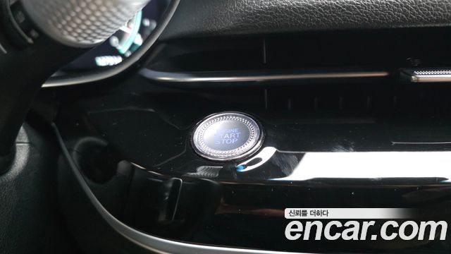 Genesis G80 (RG3) Gasoline 2.5 Turbo AWD 2022 — фото 35